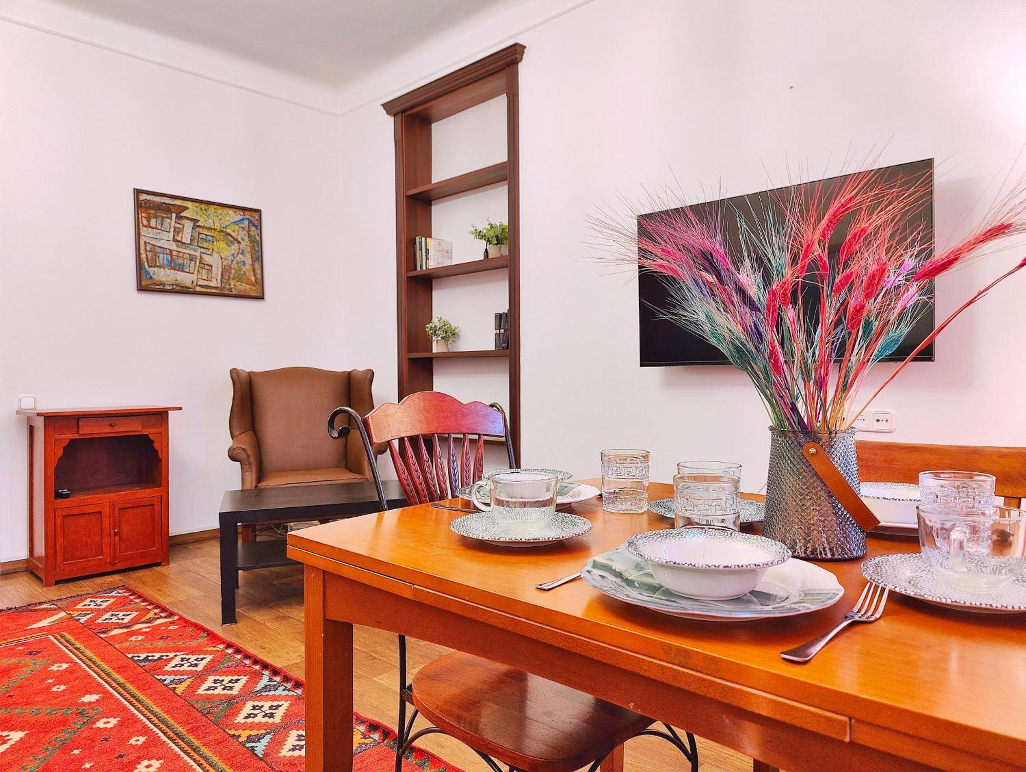 Apartment Moon - Tole Bi 45,6 Center