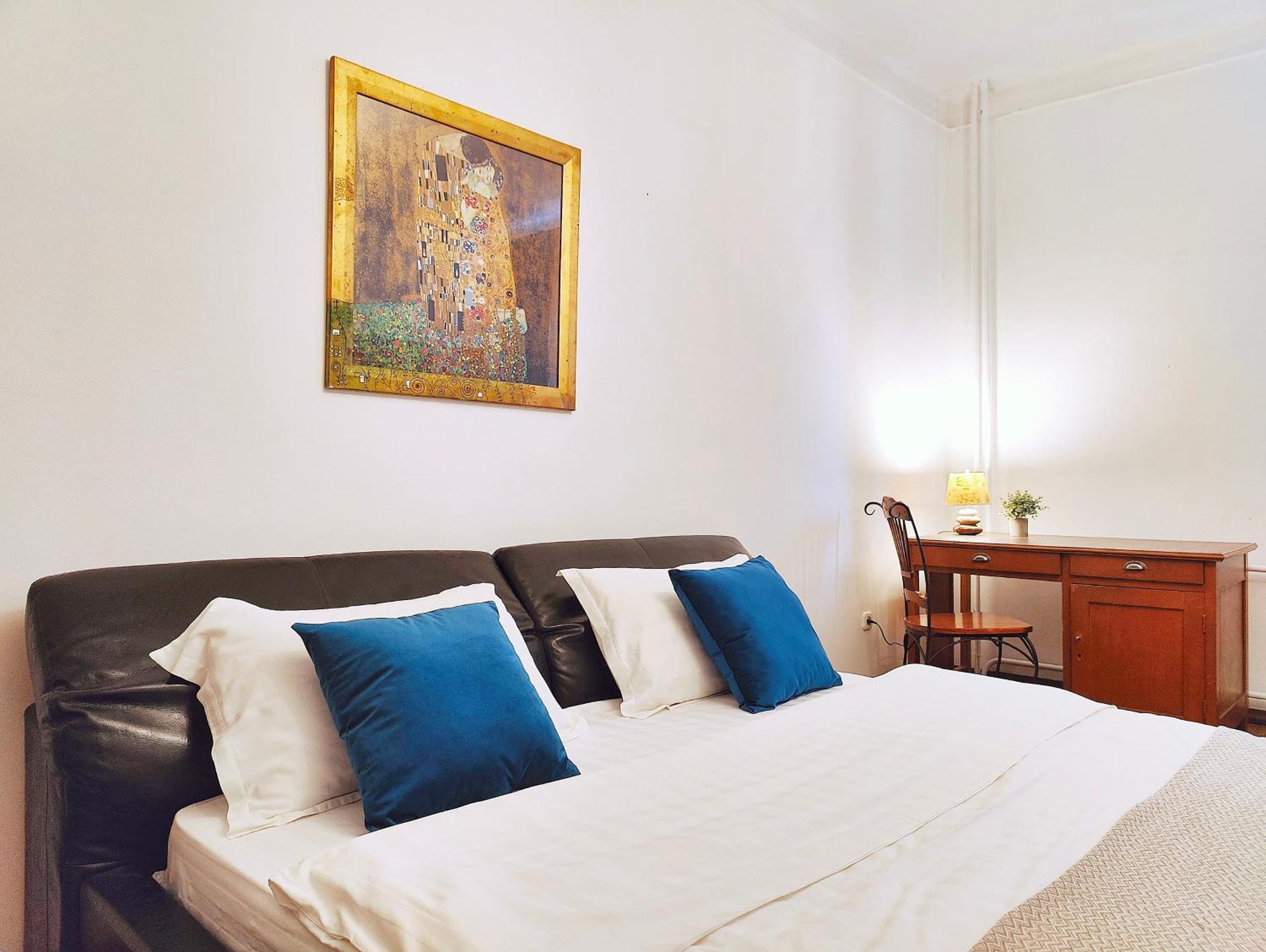 Moon - Tole Bi 45,6 Center Apartment Almaty