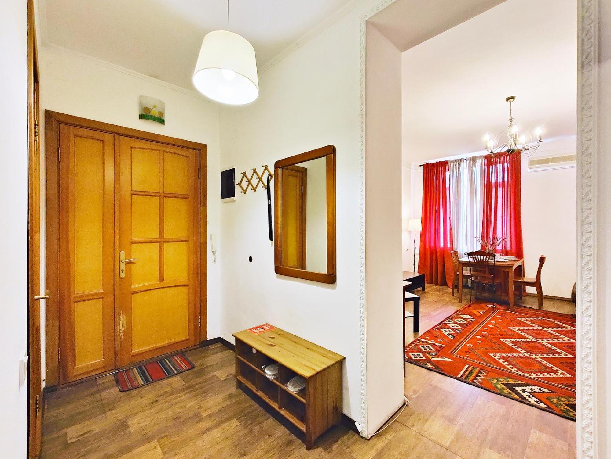 Moon - Tole Bi 45,6 Center Apartment